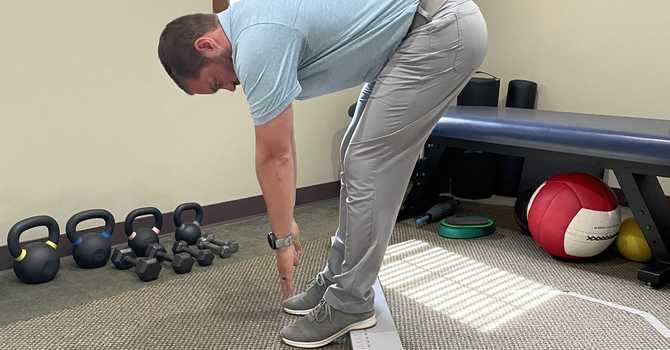 Using the Hip Hinge to Improve Golf Performance image